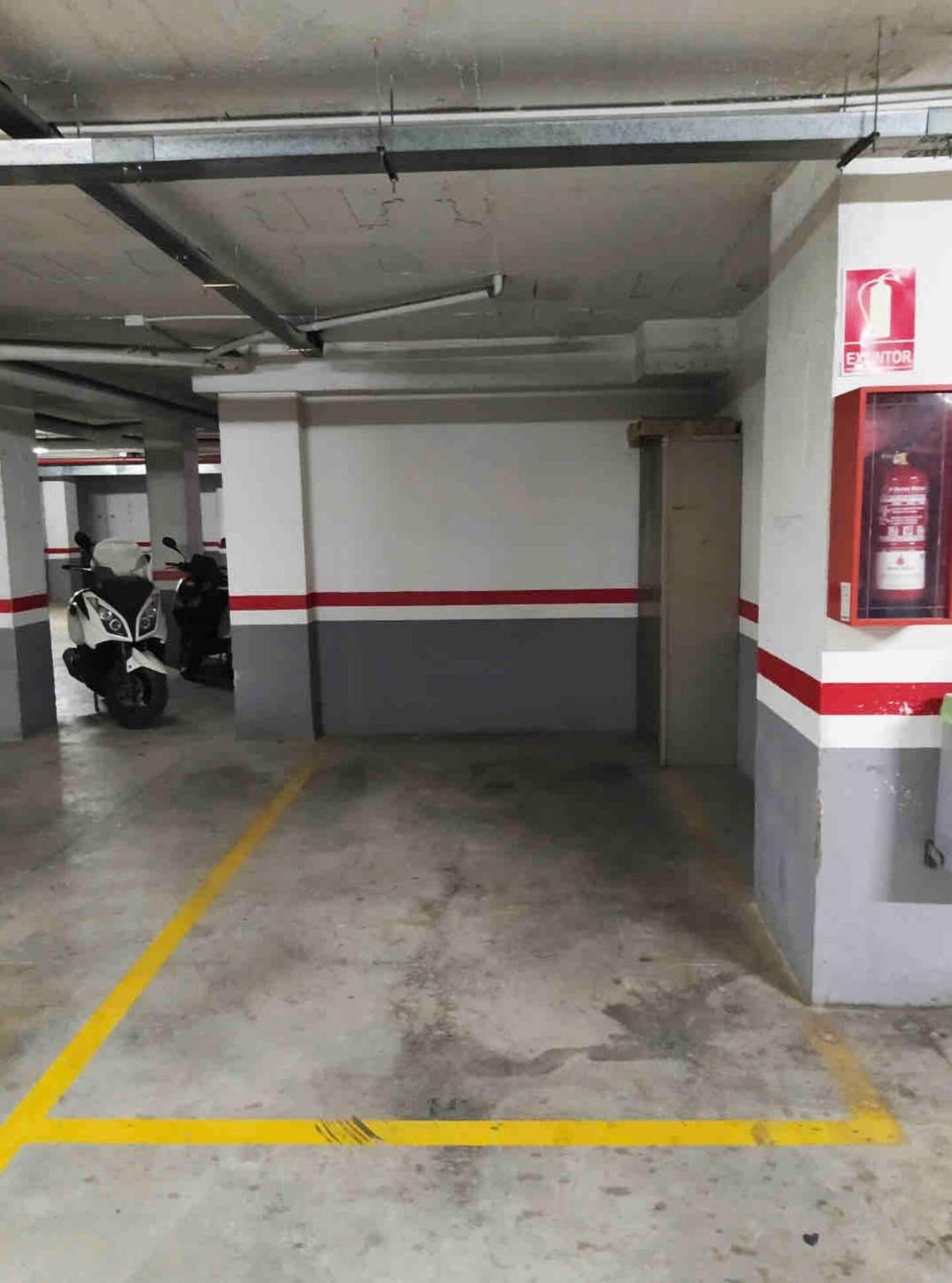 Gua - 4 Dorm, 8 Pers, Piscinas, Jardines, Parking, Playa Apartamento *